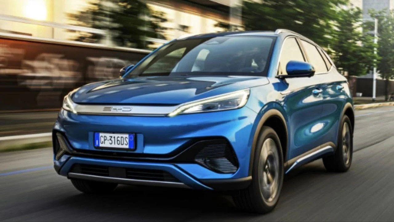 BYD Atto 1 Resmi Jadi Mobil Terlaris 2025 di Indonesia