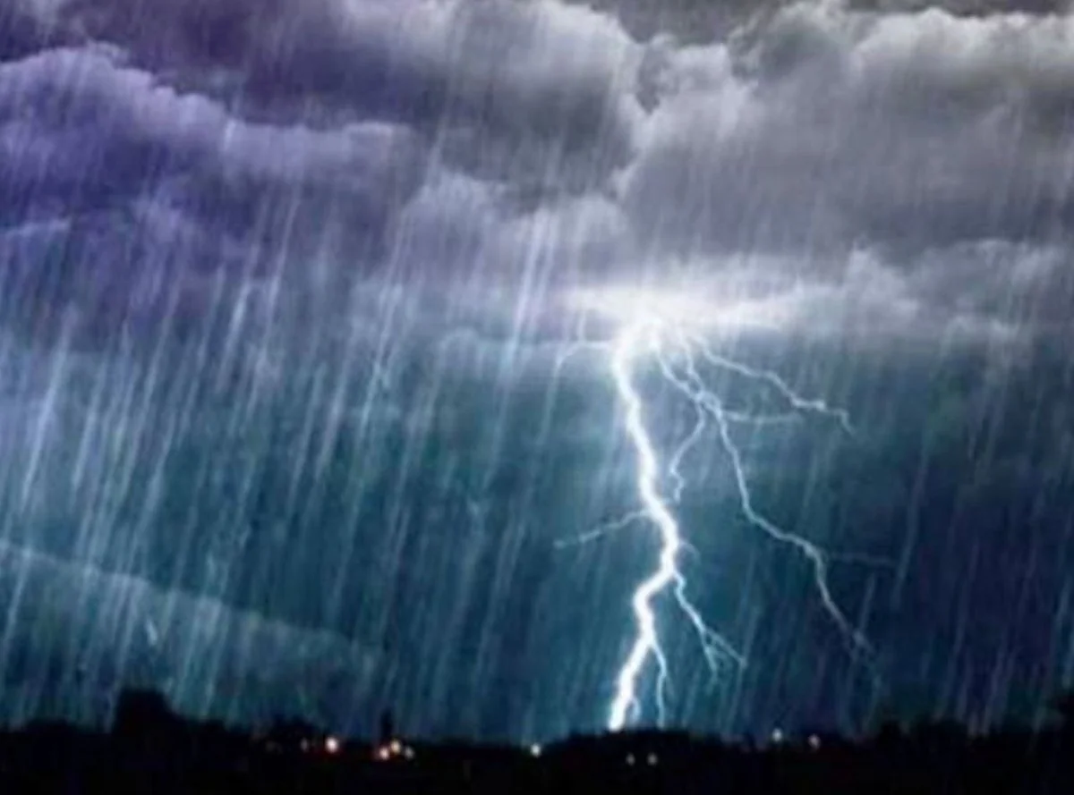 BMKG Ingatkan Hingga Tahun Baru Warga Waspada