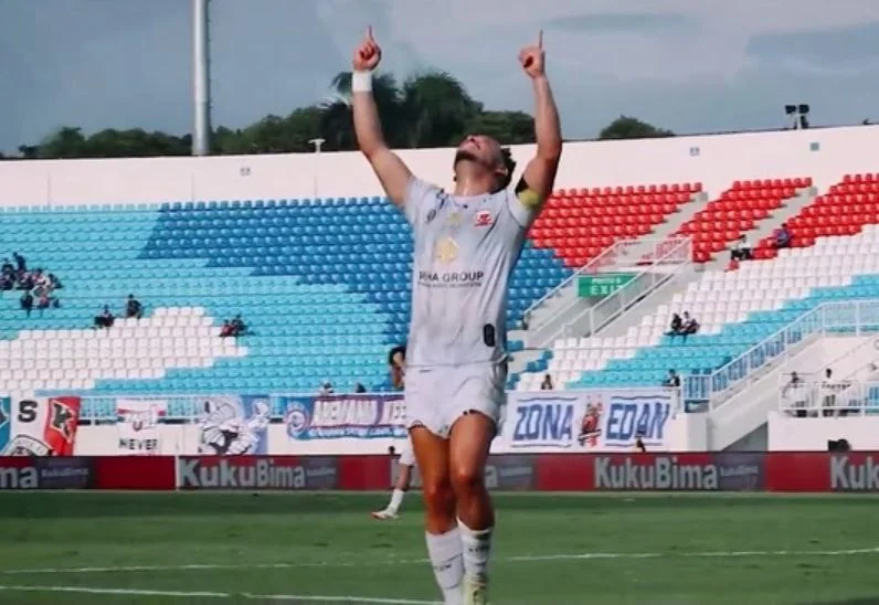 Madura United Hantam Kabau Sirah 5-1